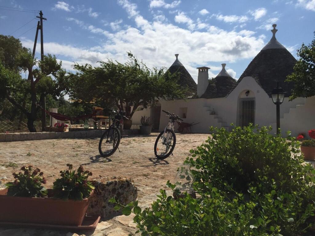 Chateaux Des Trulli 圣米凯莱萨伦蒂诺 外观 照片