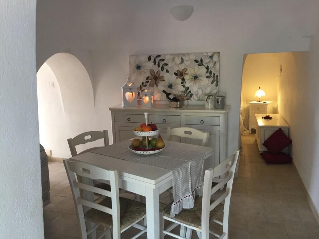 Chateaux Des Trulli 圣米凯莱萨伦蒂诺 外观 照片